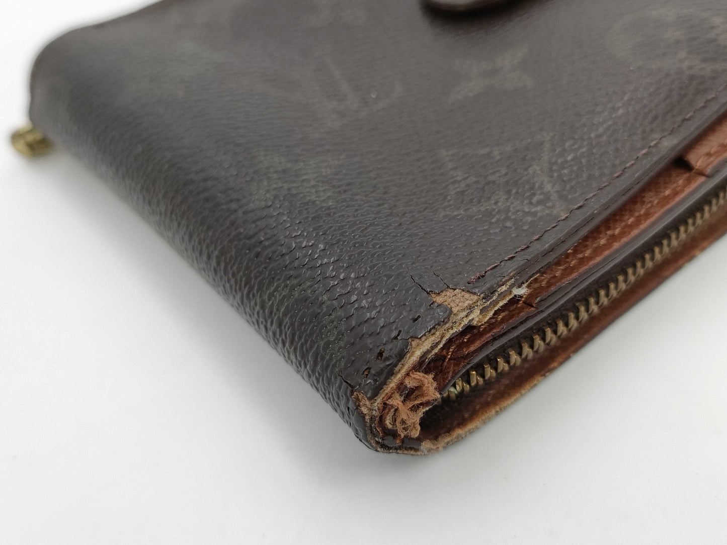 LOUIS VUITTON Monogram Folding Wallet
