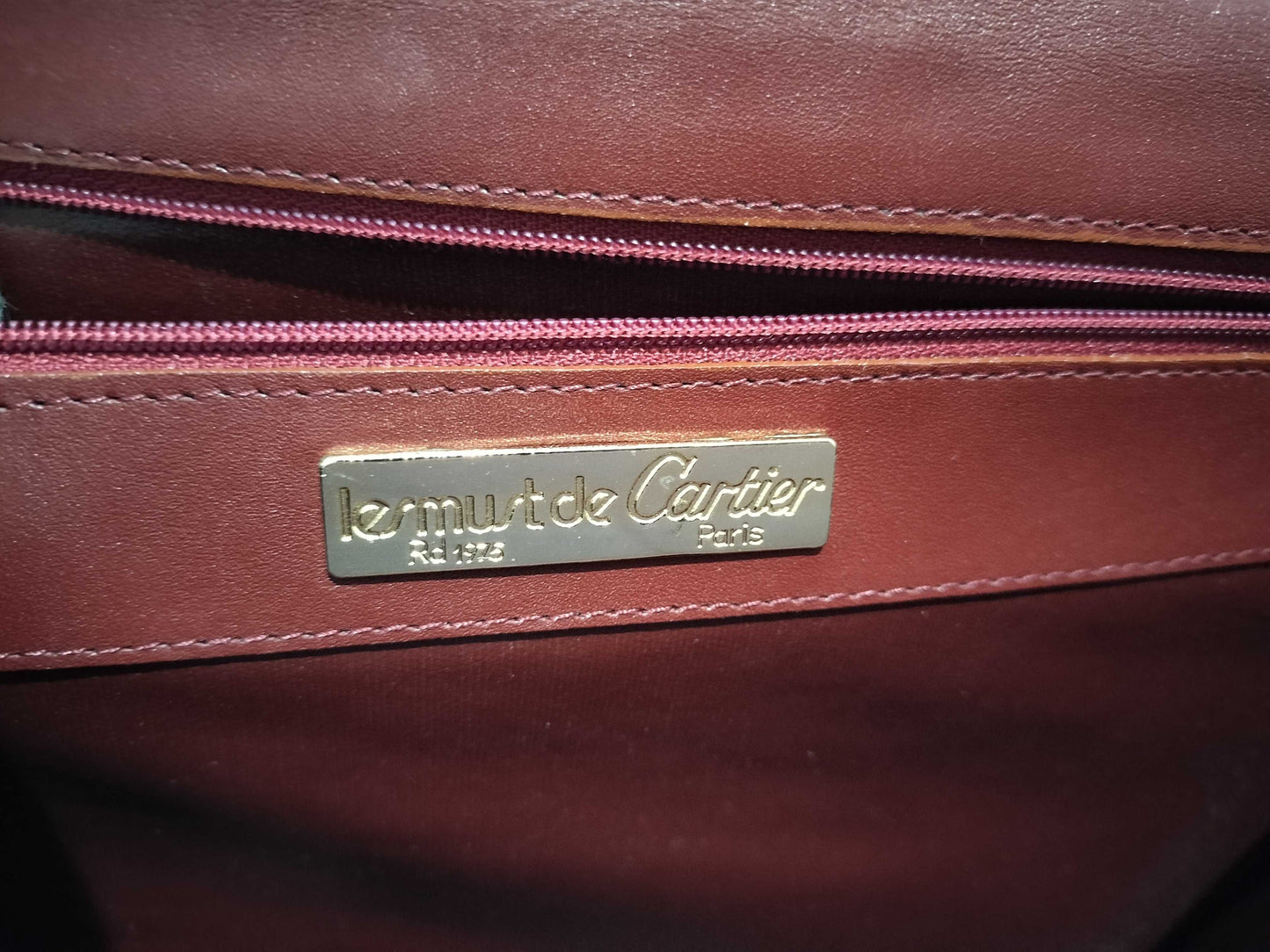 Cartier Must Must Bordeaux Shoulder Bag