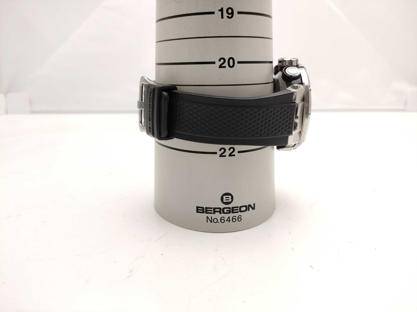 CASIO GST-B200 Men's Watch