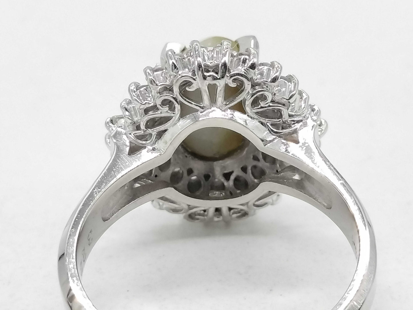 Chrysoberyl Cat's Eye 3.22ct D0.52ct Pt900 7.4g Ring