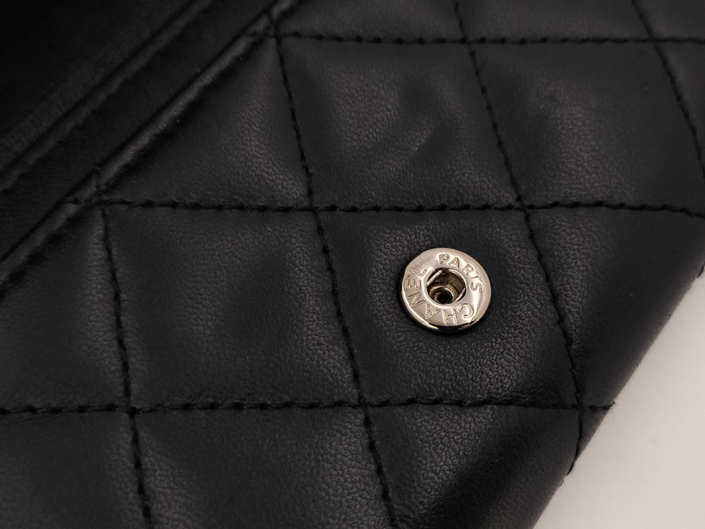CHANEL Calfskin Matelasse Coin/Card Case with Silver Coco Mark