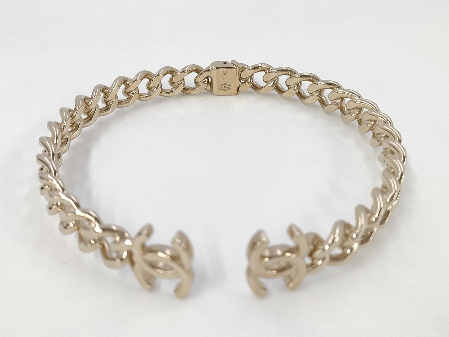 CHANEL B22C Choker Coco Mark Necklace
