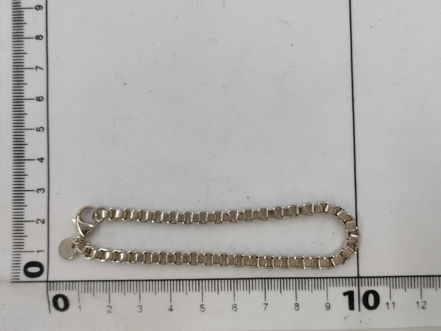 Tiffany & Co. Venetian 14.1g Bracelet/Bangle