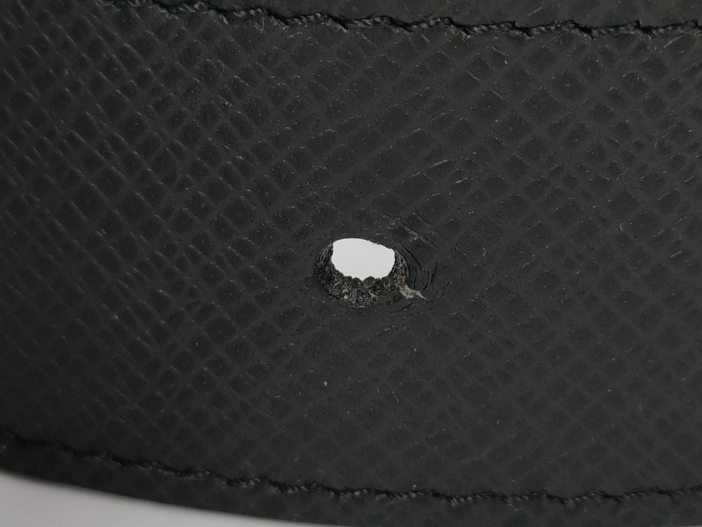 LOUIS VUITTON Taiga Taiga Santur Belt with Storage Box