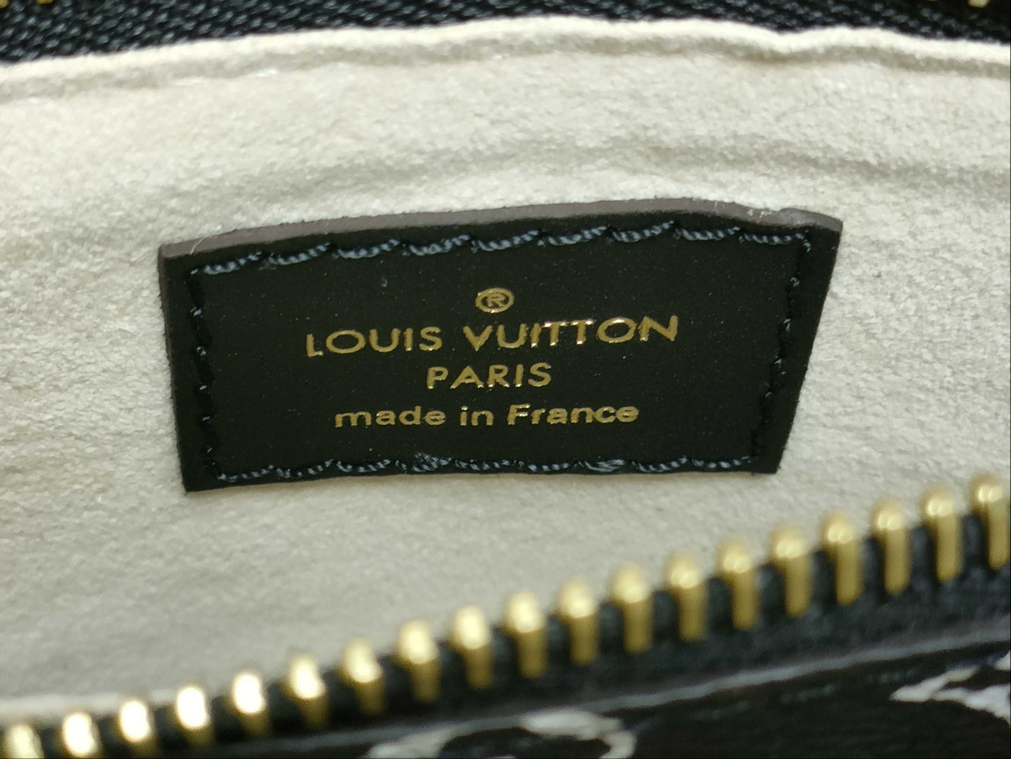 LOUIS VUITTON Monogram NeoNoe Shoulder Bag