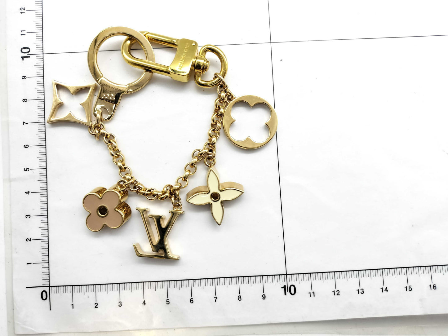 LOUIS VUITTON Monogram M65111 Charm Fleur Charm
