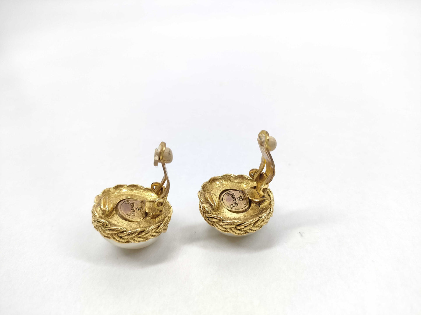 CHANEL pearl earrings
