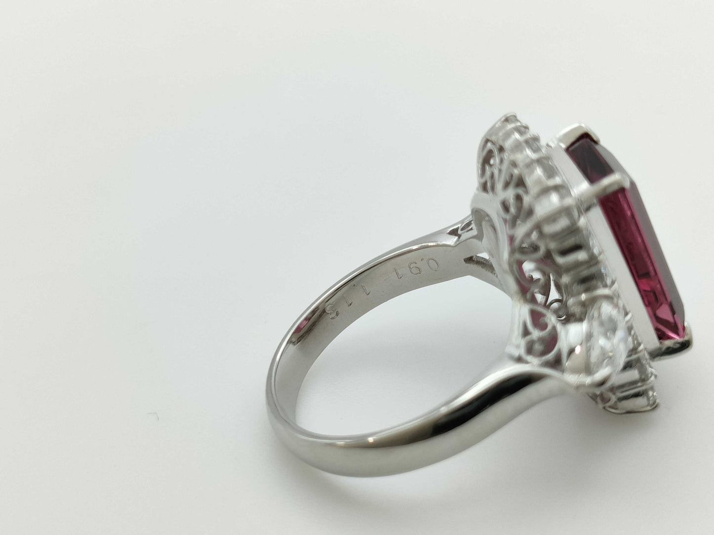 Rubellite 4.37ct D0.91ct/1.13ct PT900 10.3g Ring