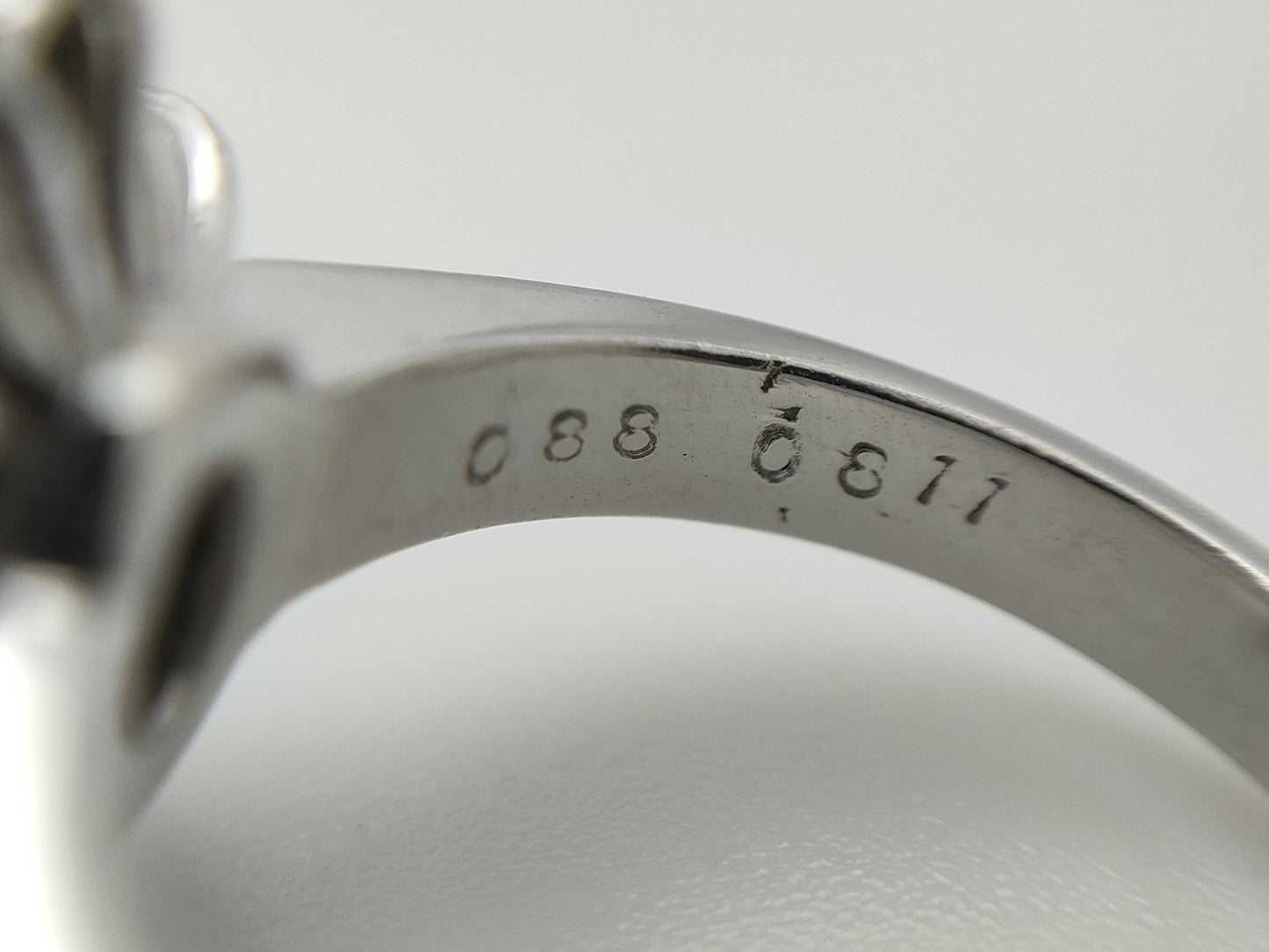 AX 0.811ct D 0.88ct PT900 9.9g Ring