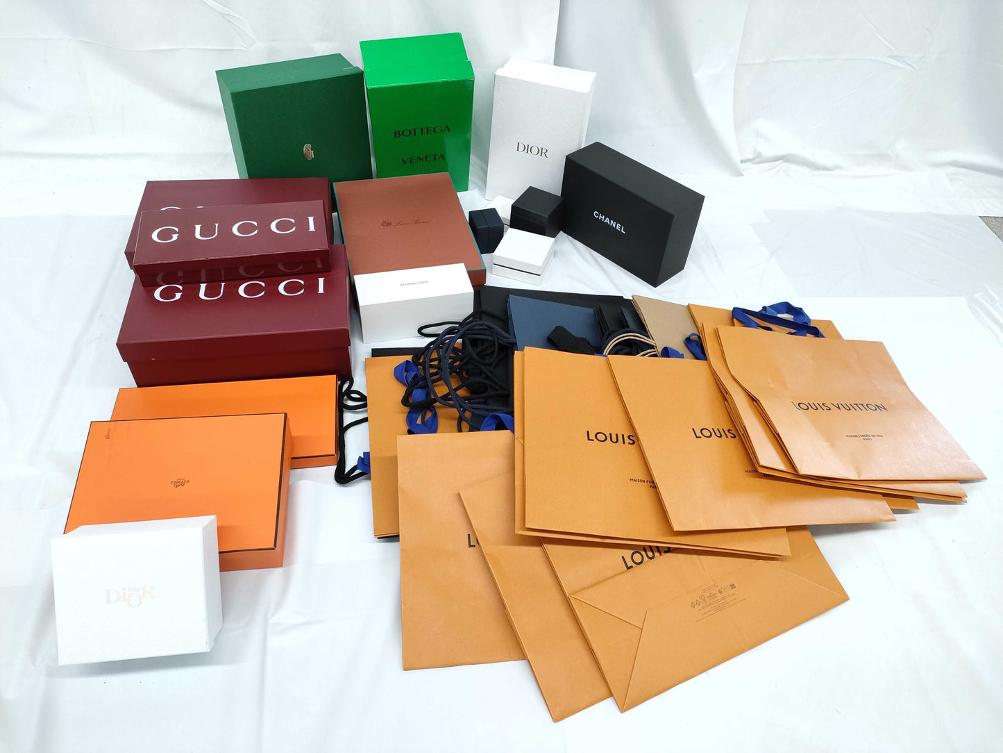 Louis Vuitton, Goyard, Chanel, Gucci, etc. Boxes & Shoppers Bulk ...