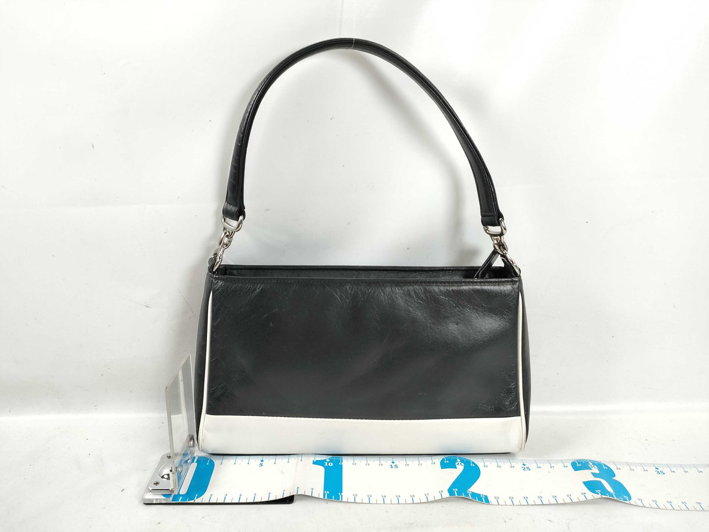 agnes b. one-shoulder leather shoulder bag