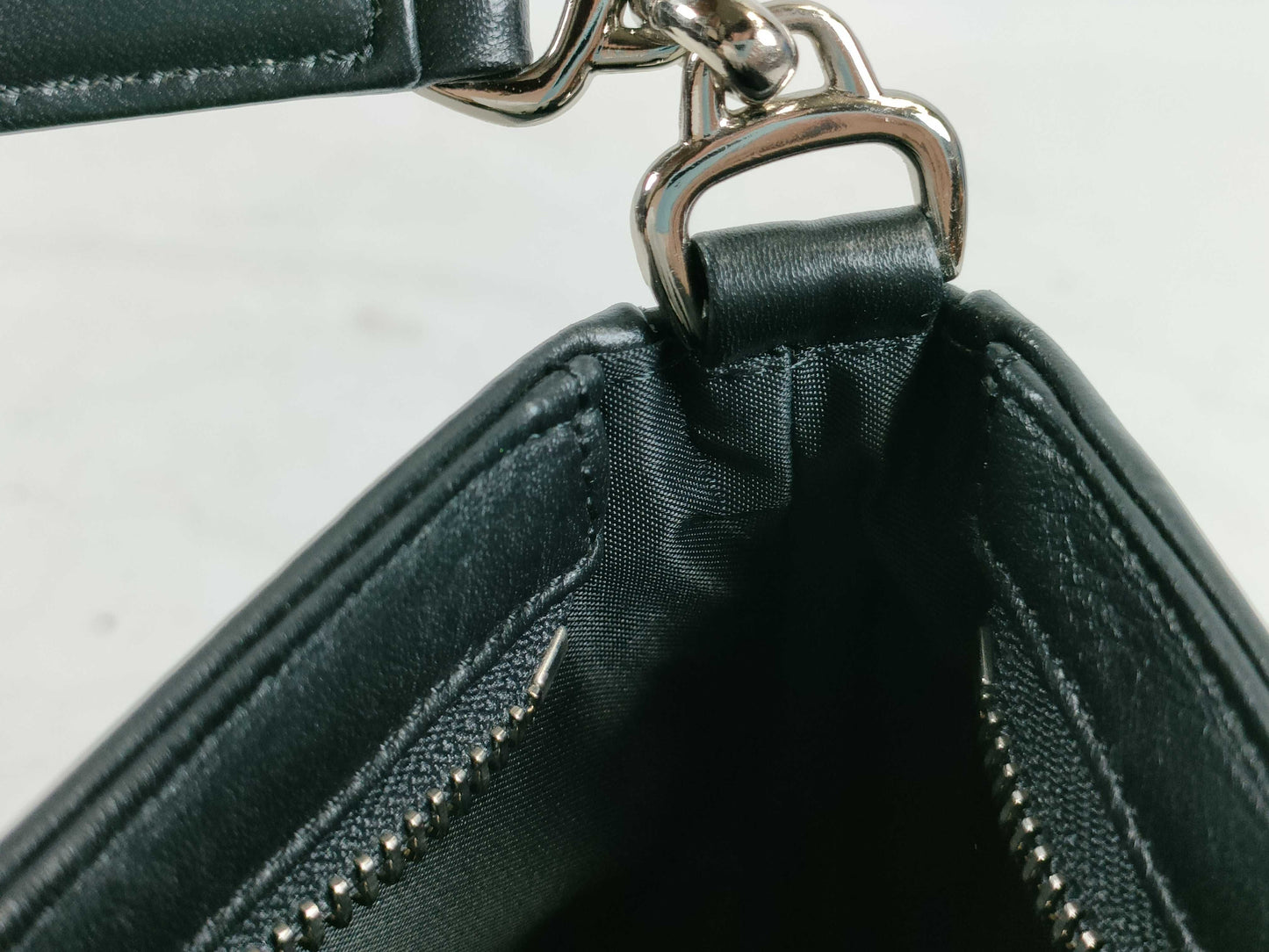 agnes b. one-shoulder leather shoulder bag