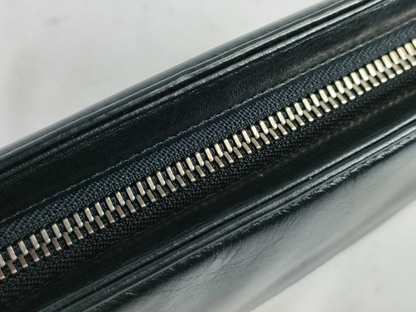 agnes b. one-shoulder leather shoulder bag