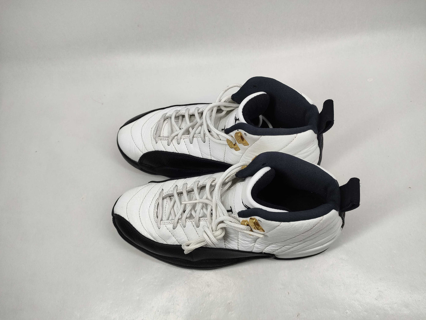 NIKE 130690-101 Air Jordan 12 OG Taxi Sneakers