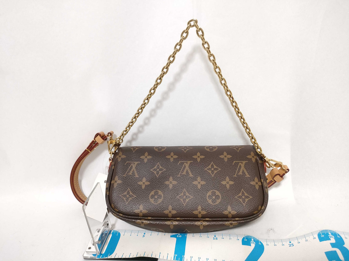 LOUIS VUITTON Monogram Ivy Wallet Chain M81911 RFID Enabled Shoulder Bag