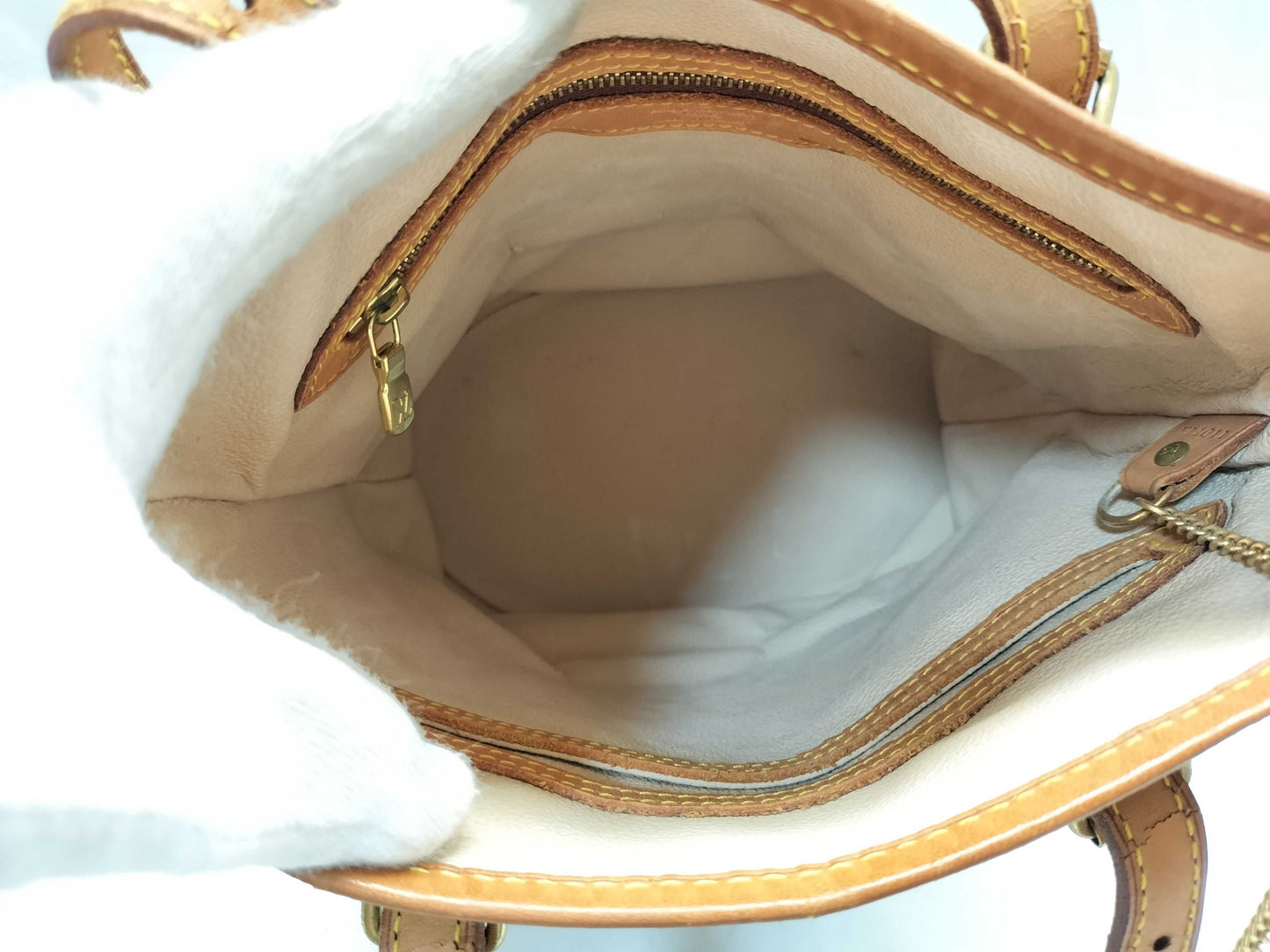 LOUIS VUITTON M42238 Monogram Bucket PM Shoulder Bag