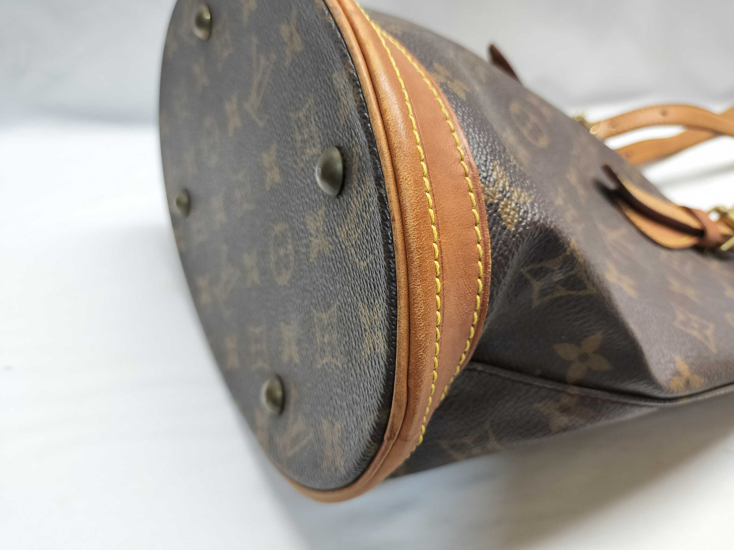 LOUIS VUITTON M42238 Monogram Bucket PM Shoulder Bag