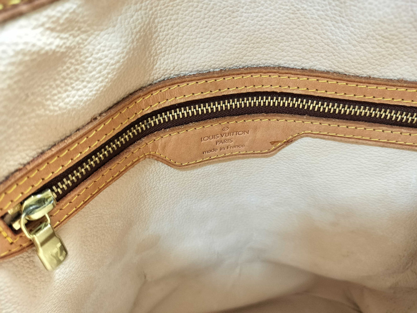 LOUIS VUITTON M42238 Monogram Bucket PM Shoulder Bag