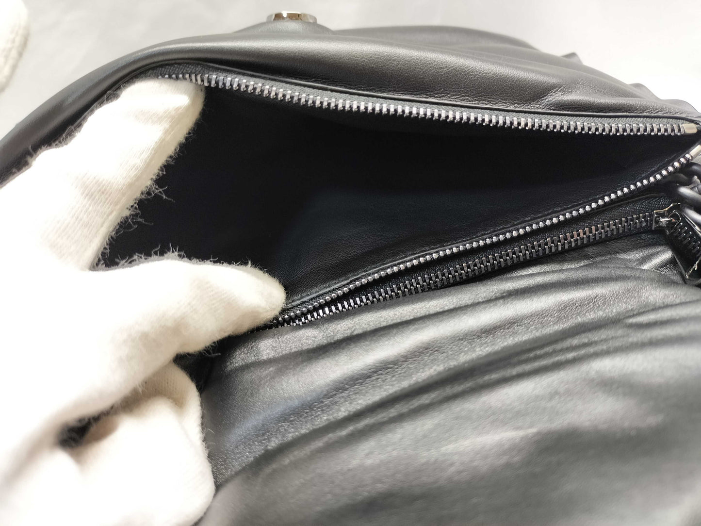 Salvatore Ferragamo VIVA Shoulder Bag Shoulder Bag