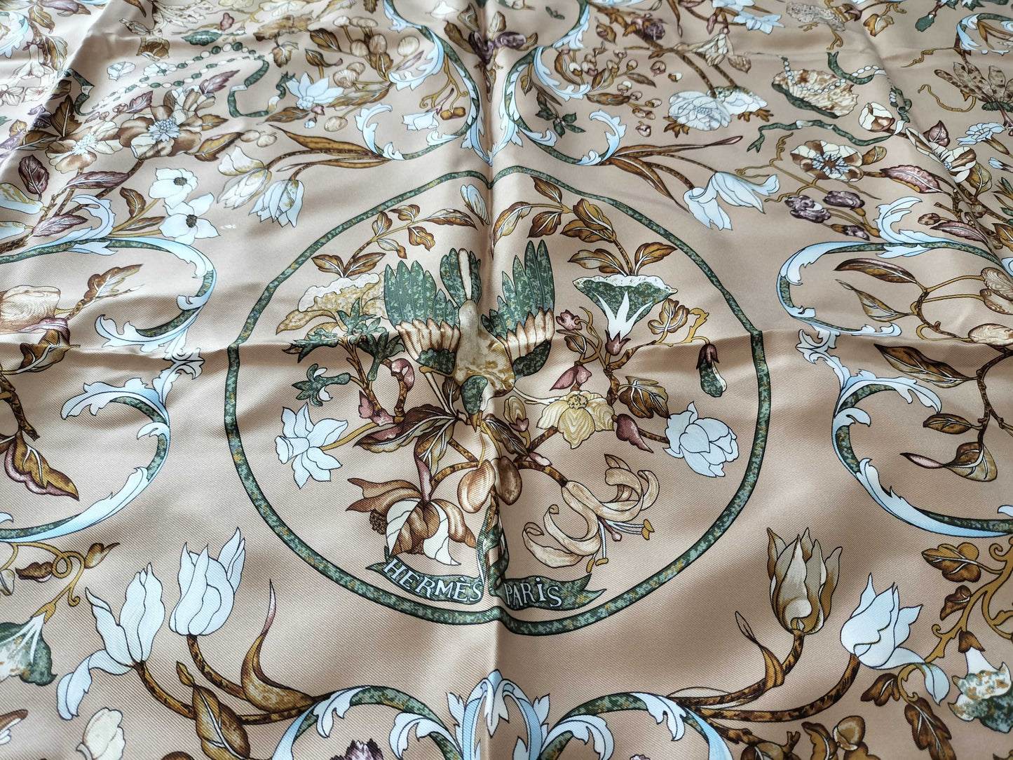 HERMES Carré 90 Scarf with Eastern Stones and Western Stonework