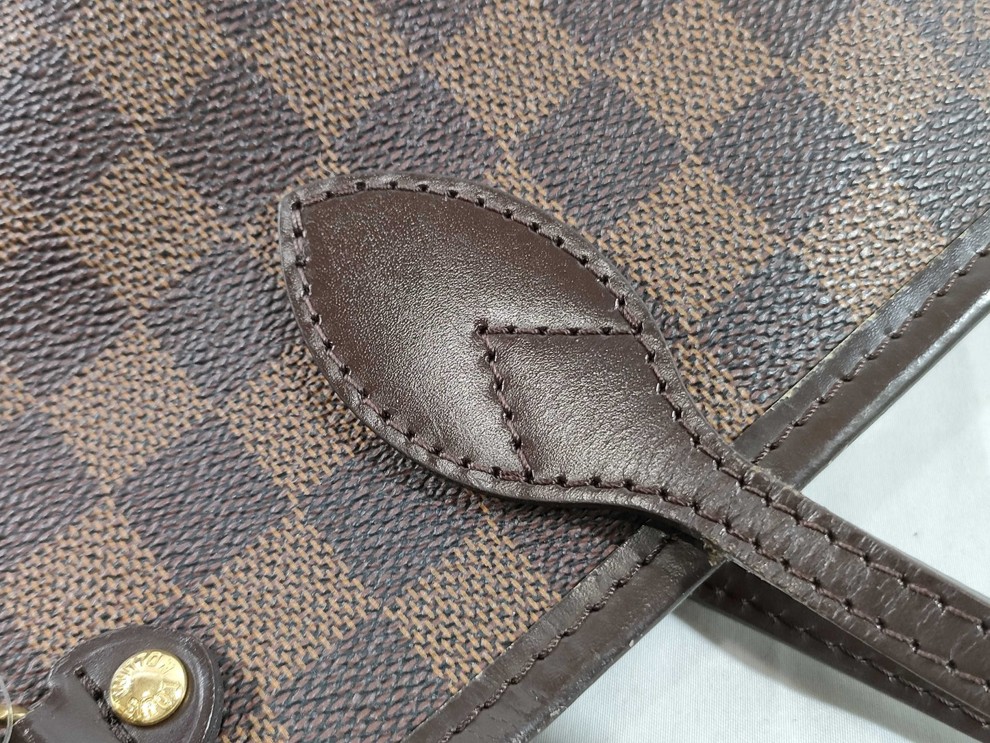 LOUIS VUITTON N51109 Damier Neverfull PM Handbag