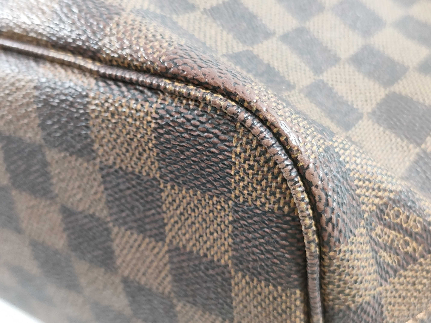 LOUIS VUITTON N51109 Damier Neverfull PM Handbag