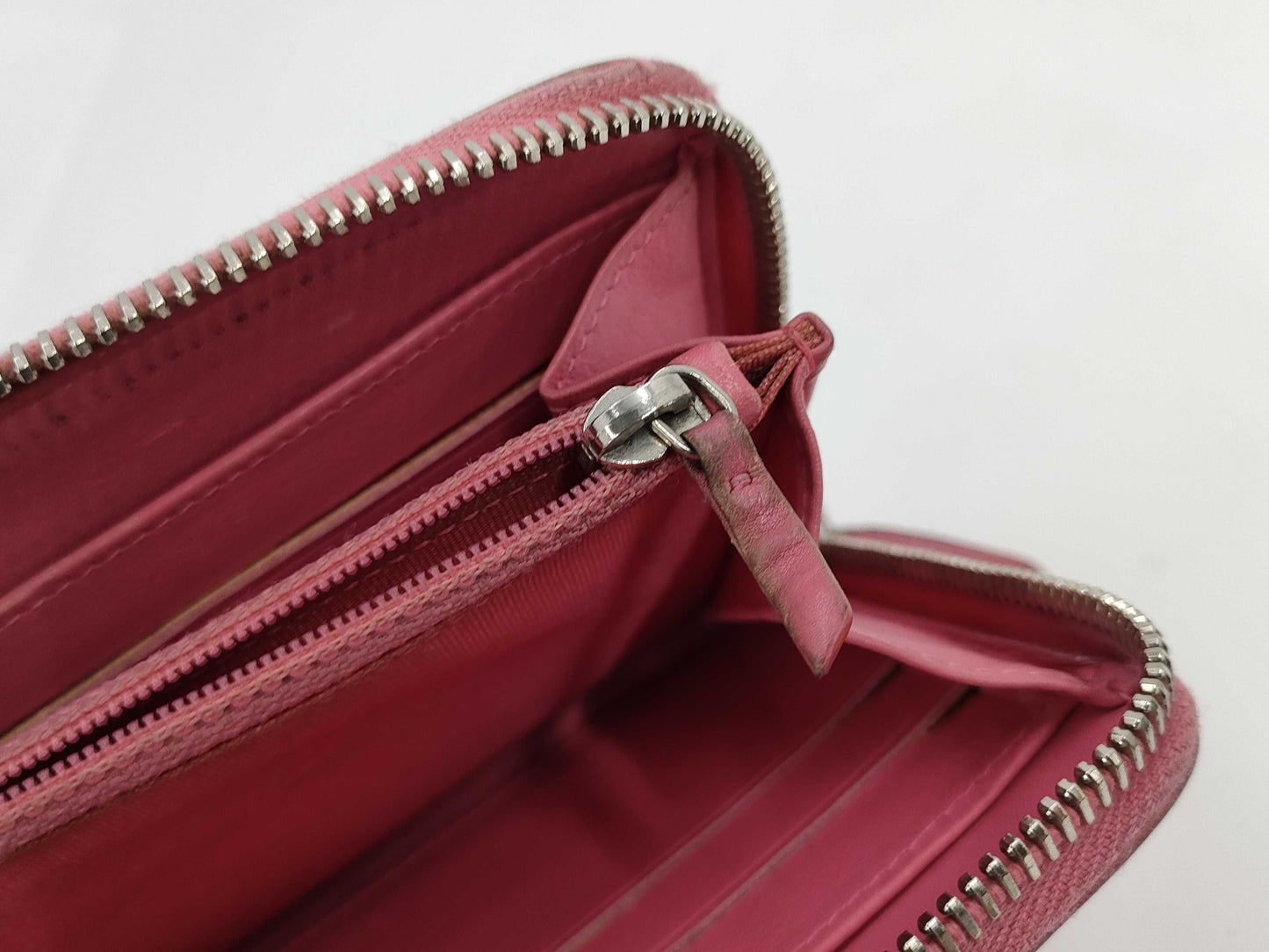 CHANEL Simply CC Round Zip Long Wallet