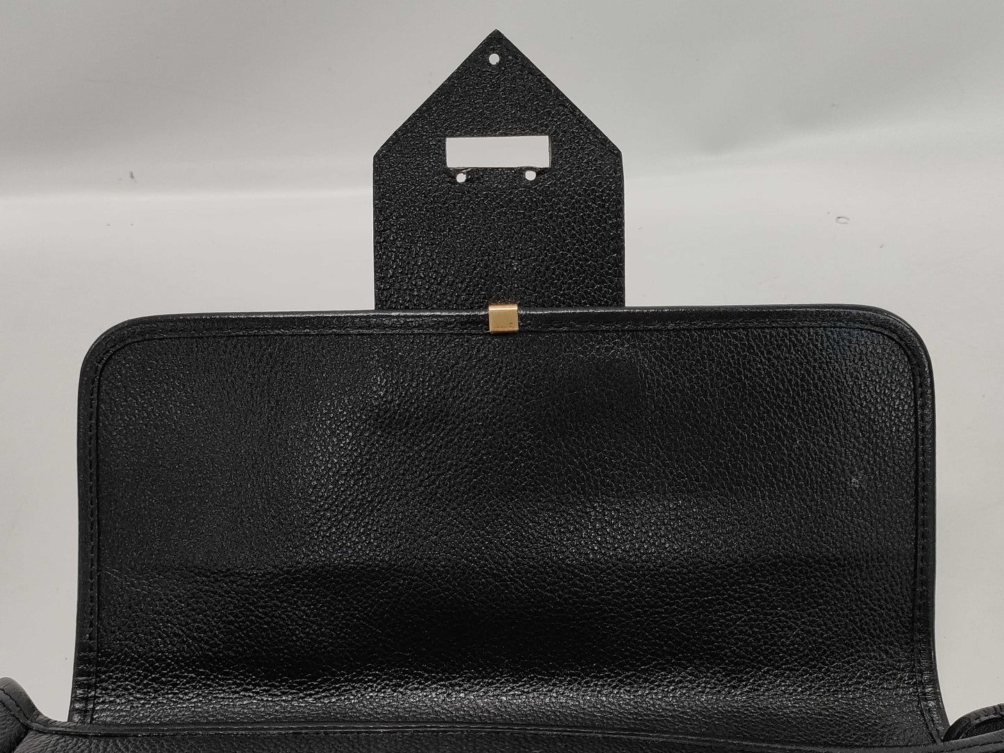 Yves Saint Laurent Leather Shoulder Bag