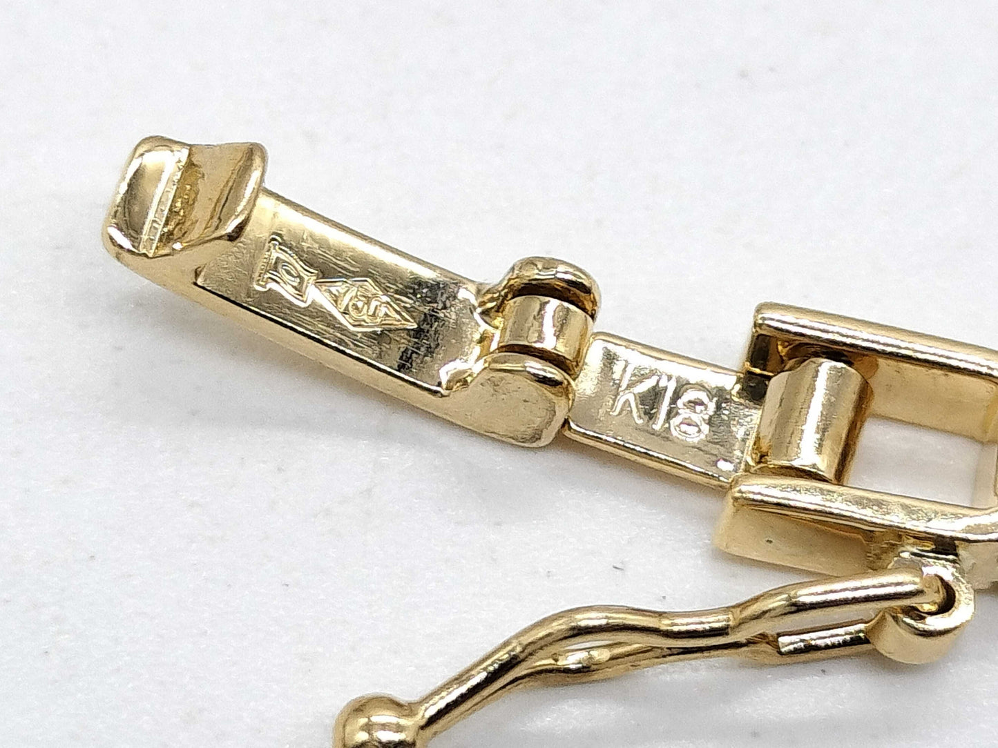 6-sided double 18K gold 20.2g necklace