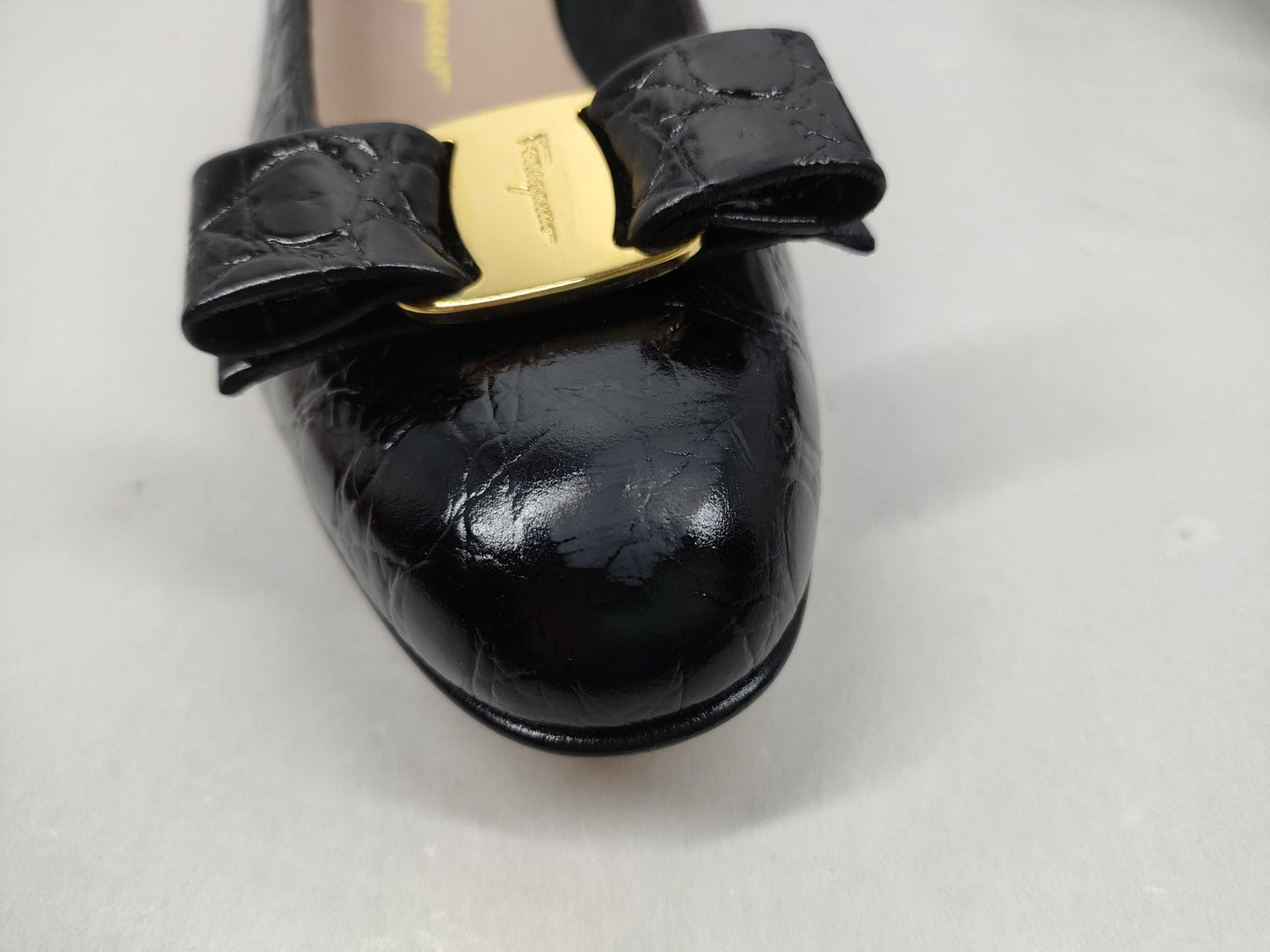 Salvatore Ferragamo Vara Vara Pumps