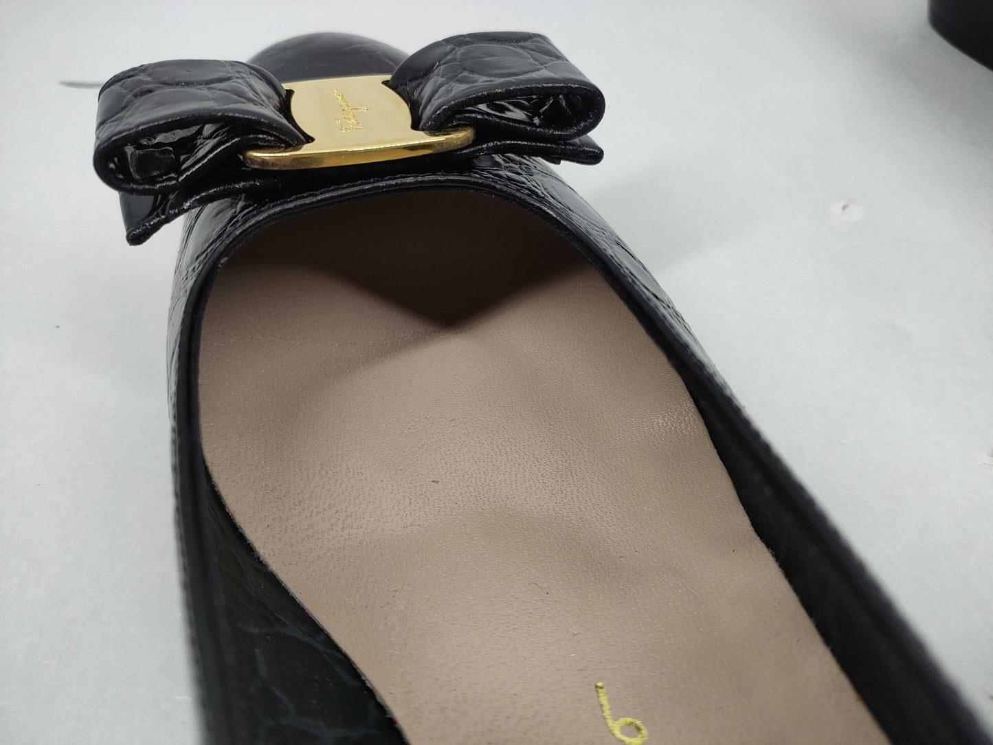 Salvatore Ferragamo Vara Vara Pumps