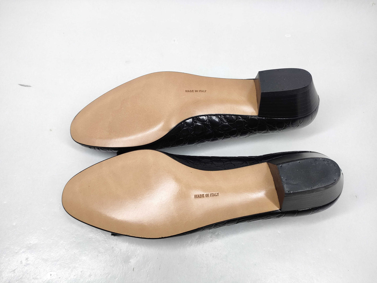 Salvatore Ferragamo Vara Vara Pumps