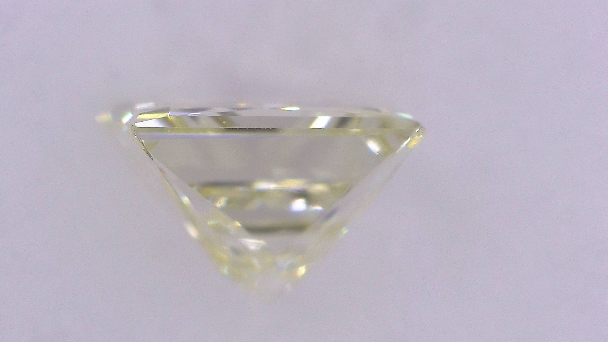 0.311ct UNDER N)VERY LIGHT YELLOW VS-2 ****/GD/GD FAINT NATURAL 3.85-3.83X2.65mm SQ Diamond Loose