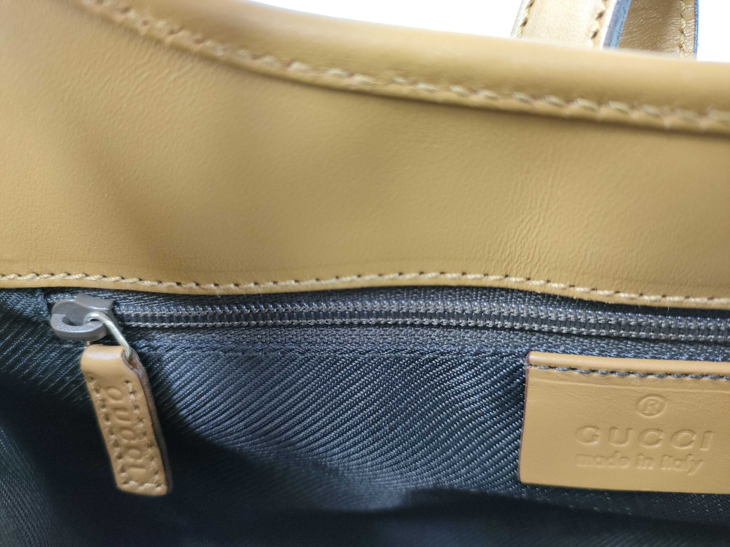 GUCCI GG Canvas Handbag 002, 1068, 2404 Beige Handbag