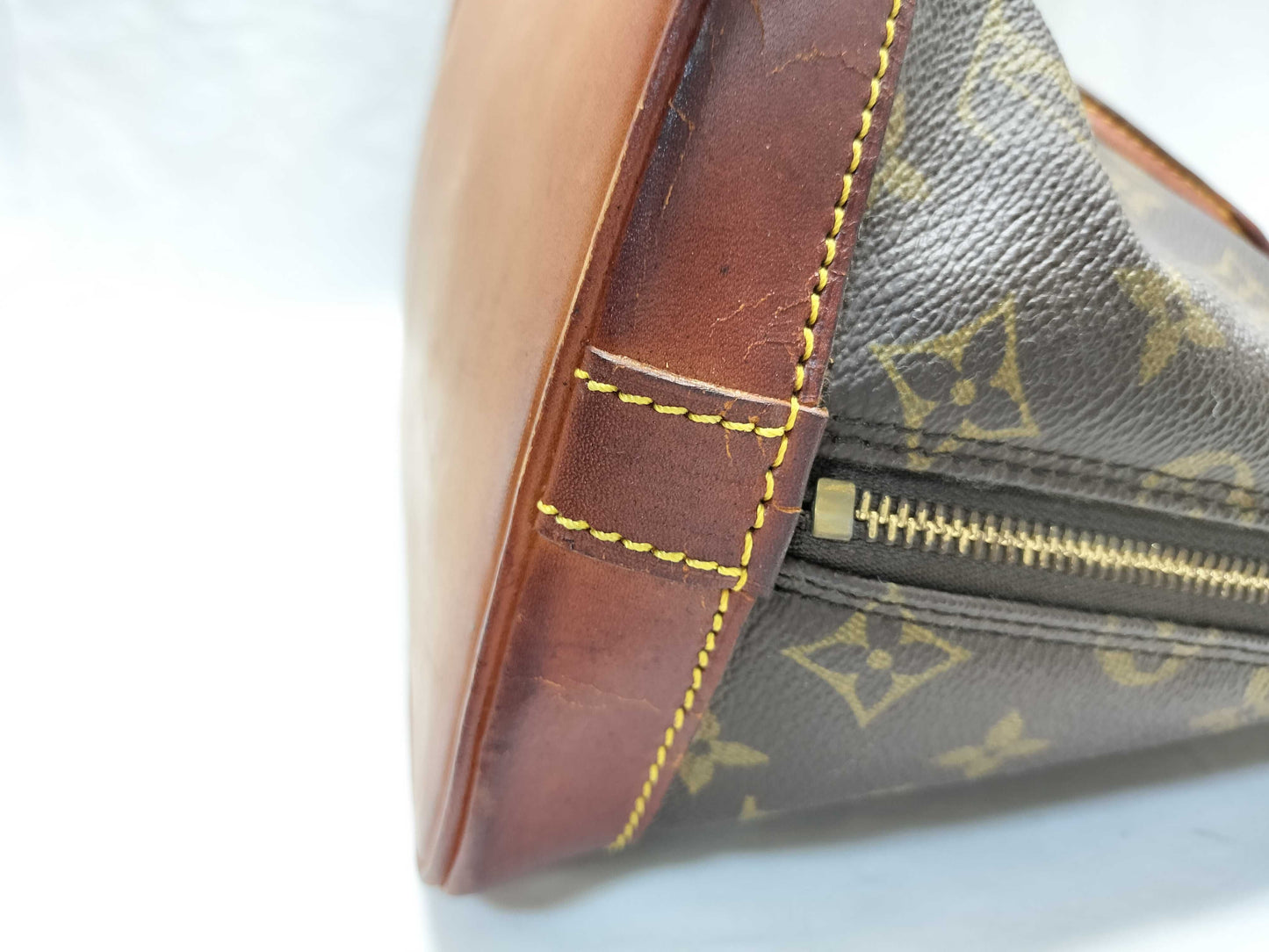 LOUIS VUITTON M51130 Monogram Alma Handbag