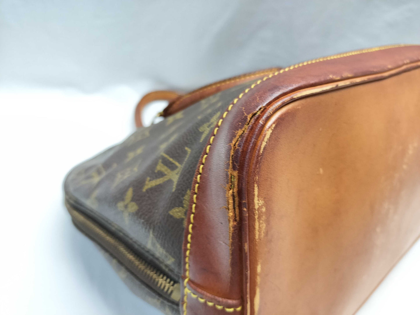 LOUIS VUITTON M51130 Monogram Alma Handbag