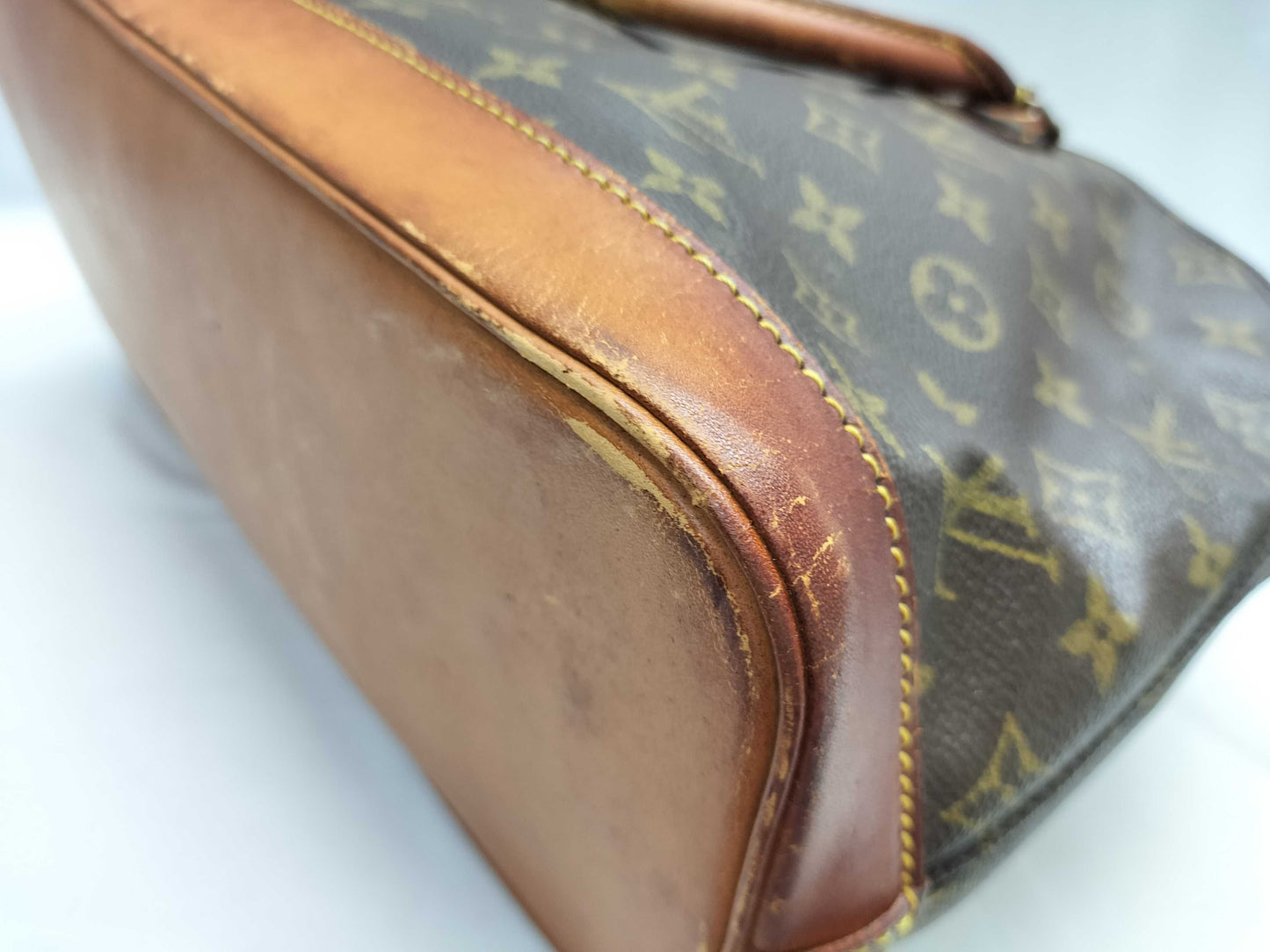 LOUIS VUITTON M51130 Monogram Alma Handbag