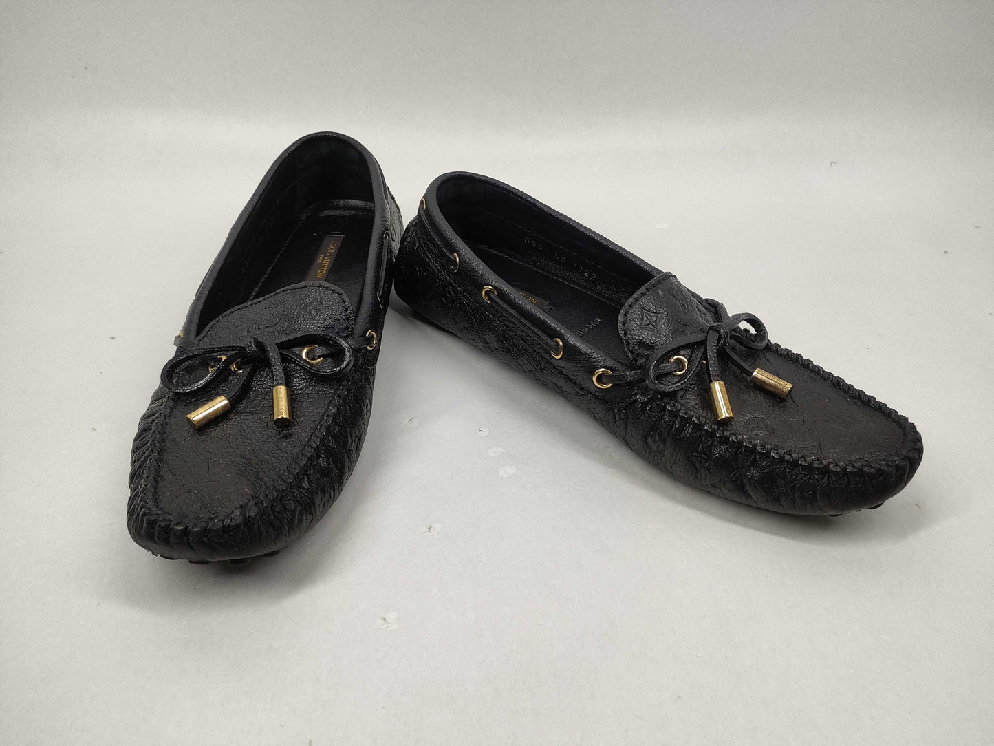 LOUIS VUITTON logo loafers leather shoes loafers