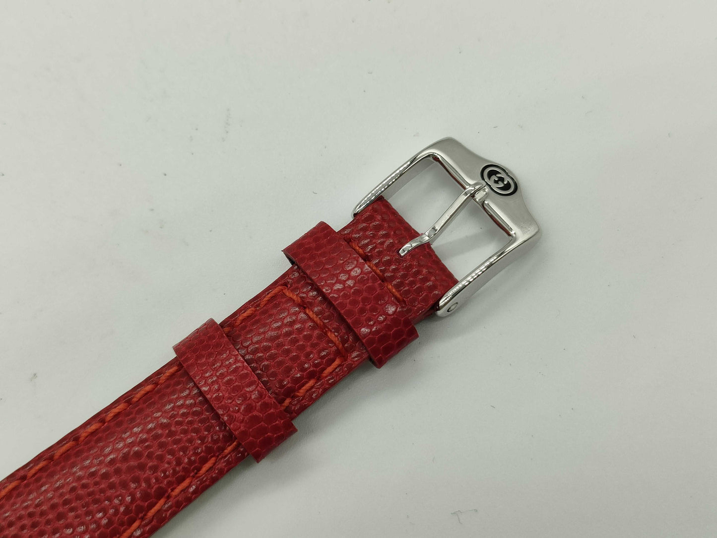GUCCI 6300L White Dial Women's Watch
