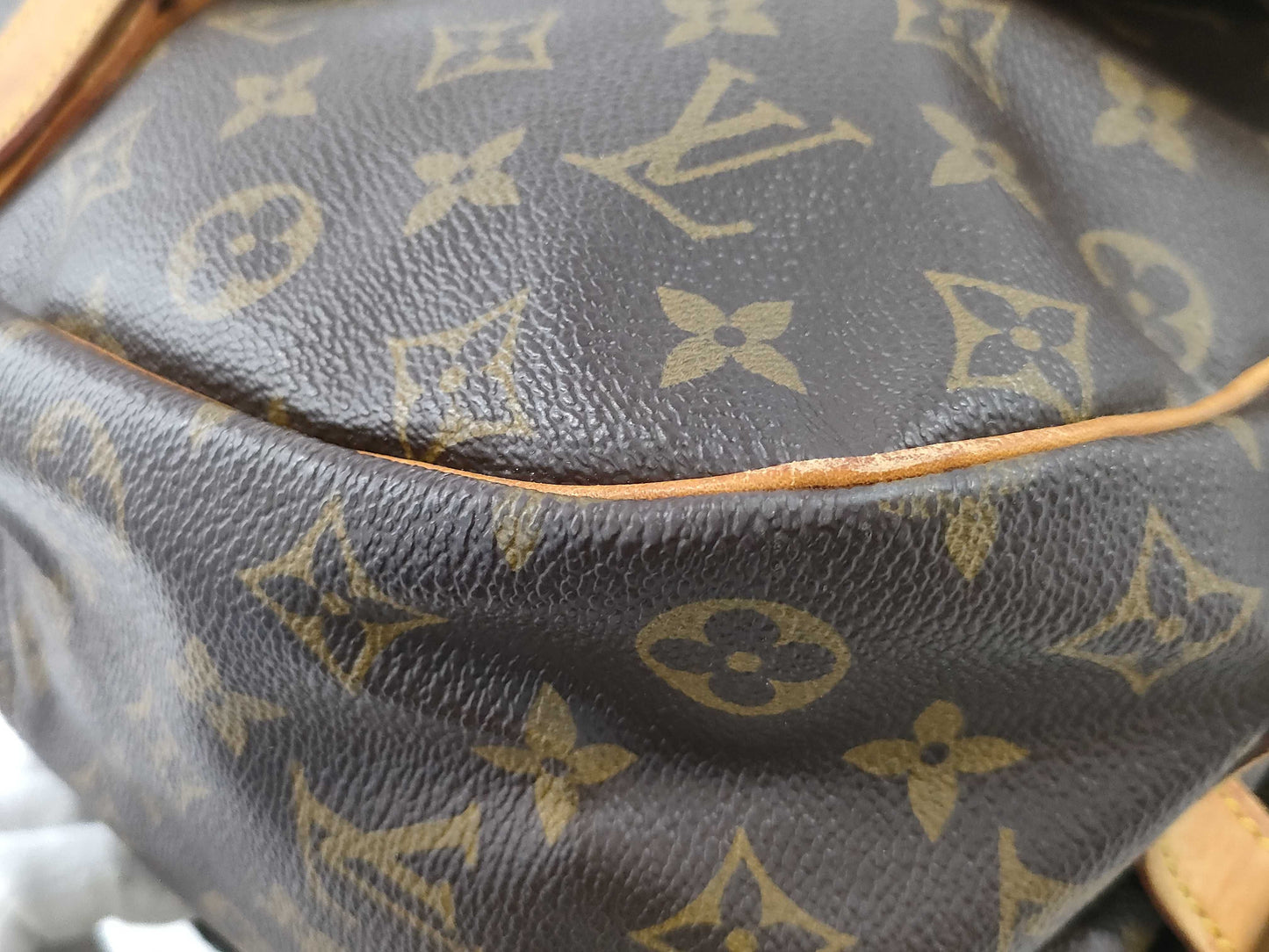 LOUIS VUITTON Monogram M42254 Saumur 35 Shoulder Bag