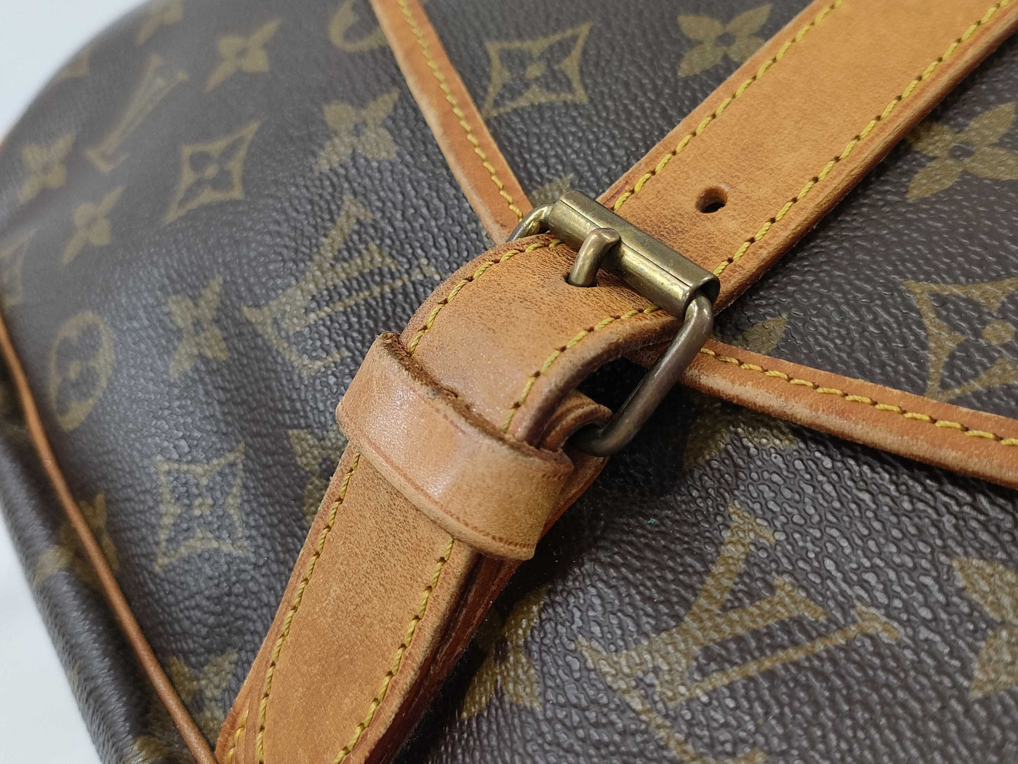 LOUIS VUITTON Monogram M42254 Saumur 35 Shoulder Bag