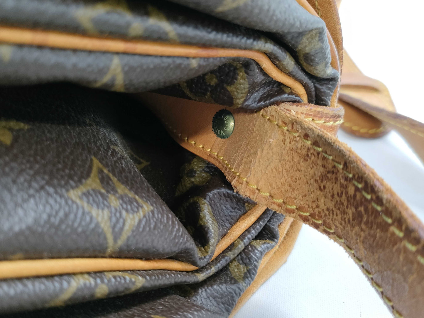 LOUIS VUITTON Monogram M42254 Saumur 35 Shoulder Bag
