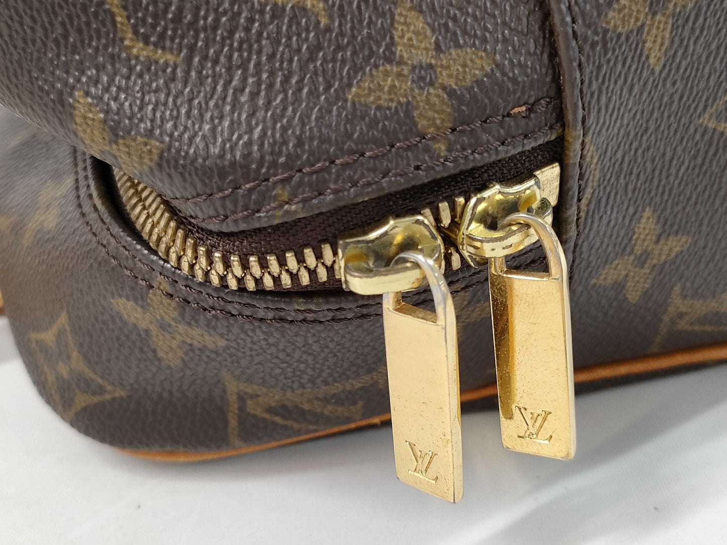 LOUIS VUITTON Monogram M51182 Cite MM Tote Bag