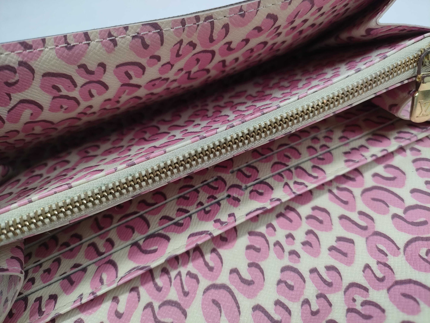 LOUIS VUITTON M60106 Monogram Portefeuille Sarah Leopard Print Pink Wallet/Initialized Wallet