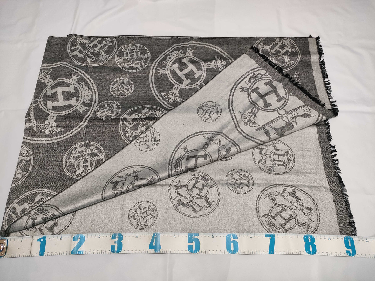 HERMES tagless scarf scarf