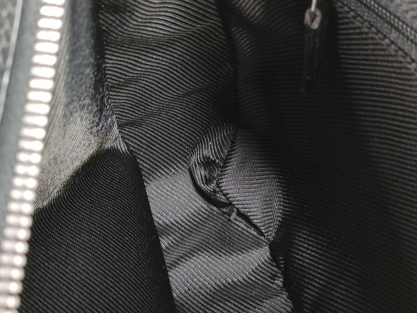 GUCCI GG Canvas 001 3812 2123 Shoulder Bag