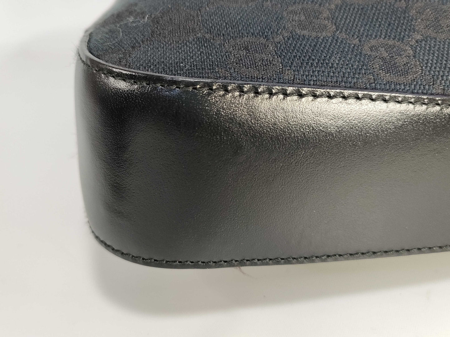 GUCCI GG Canvas 001 3812 2123 Shoulder Bag