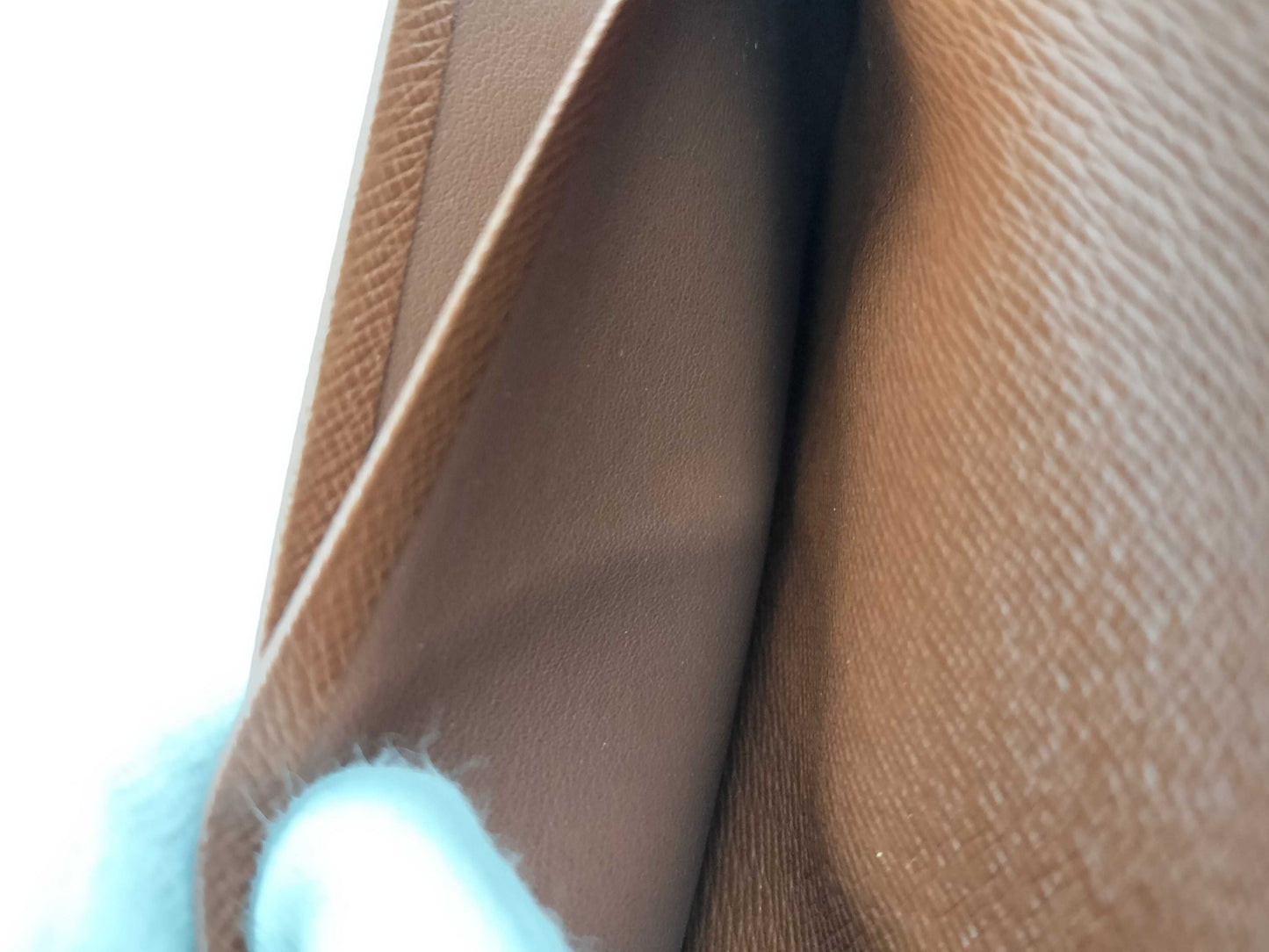 LOUIS VUITTON Monogram Bifold Wallet