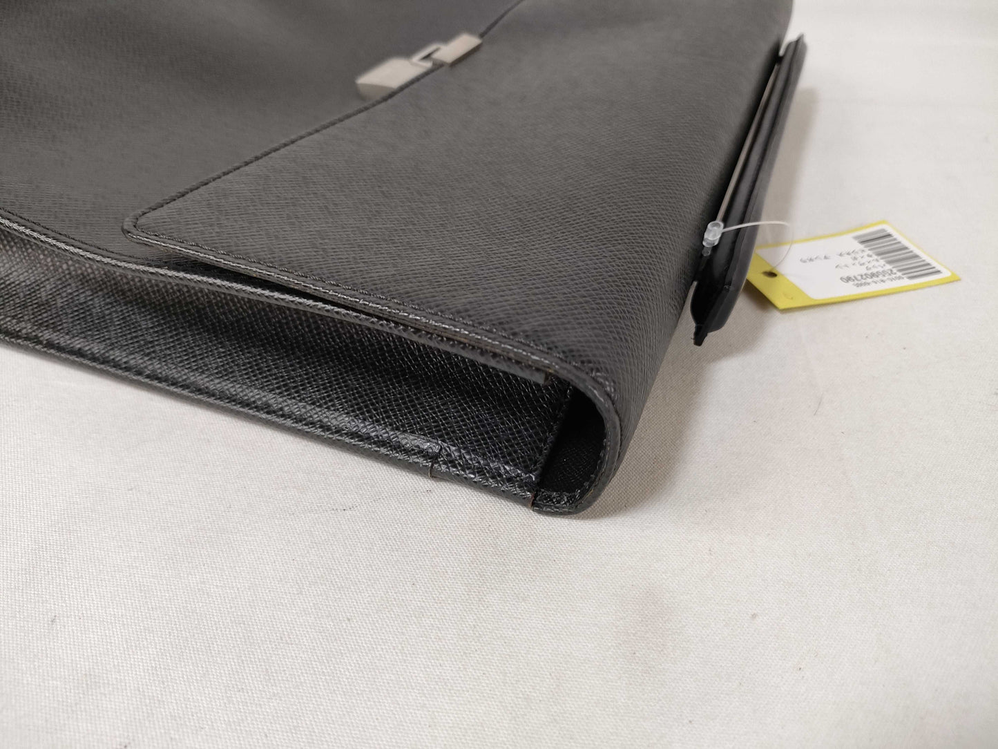 LOUIS VUITTON M30772 Taiga Business Angara Business Bag