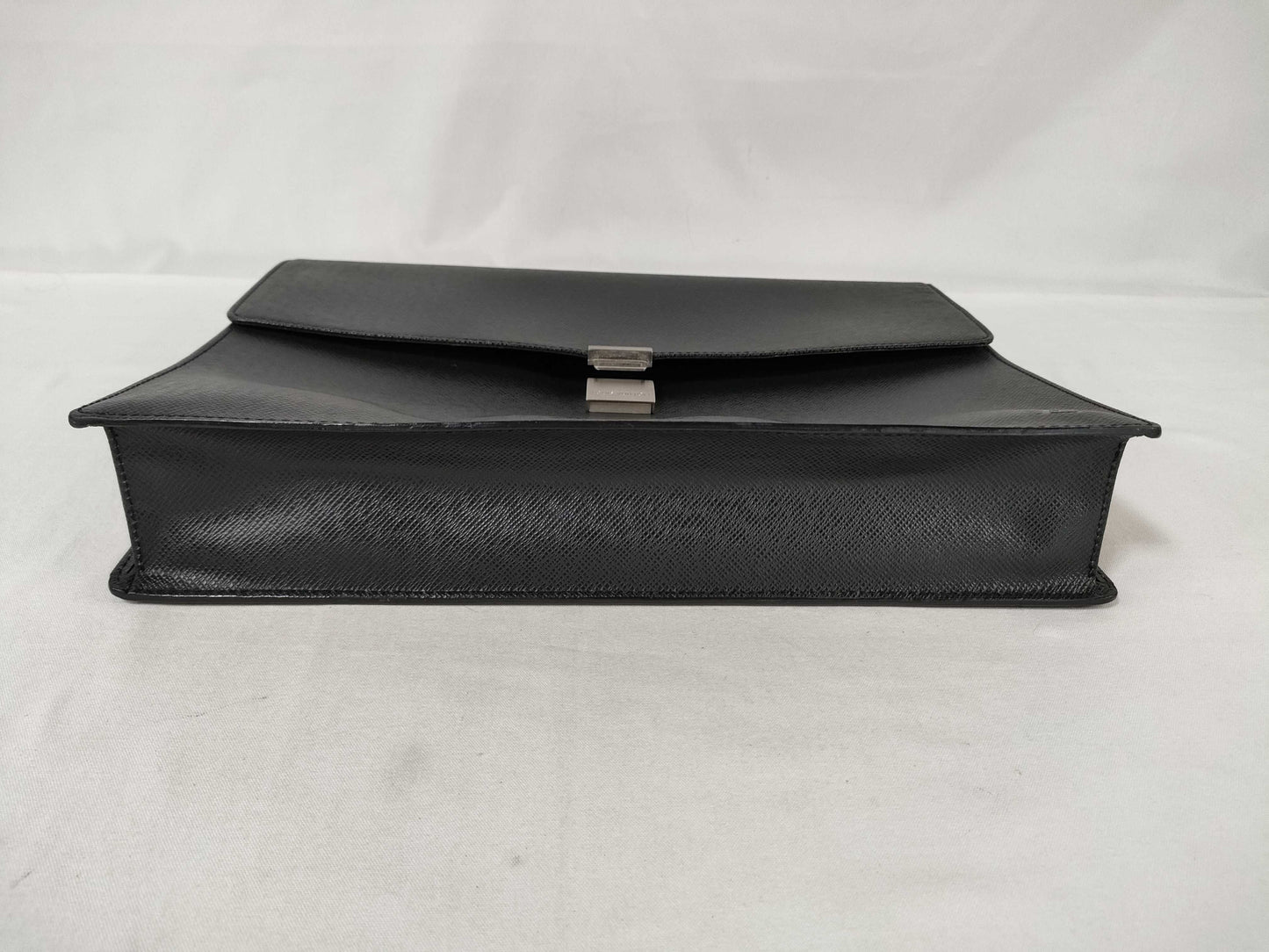 LOUIS VUITTON M30772 Taiga Business Angara Business Bag